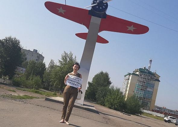 "С чем мы останемся, с голой "ж"..?". Серовчане продолжают отстаивать тополиную аллею