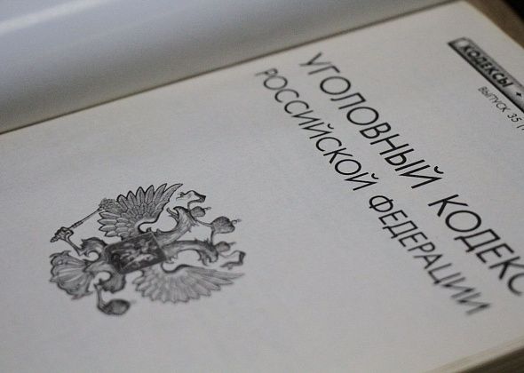 Бывшего сотрудника колонии будут судить за мелкое взяточничество и превышение полномочий