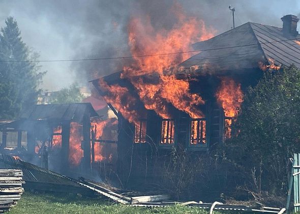 "Бабушку успели вывести, а вот тетя Оля погибла". Серовским погорельцам нужна помощь