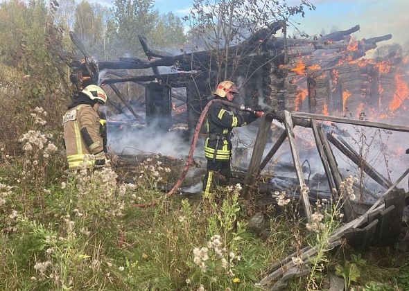 В Филькино горел заброшенный дом, а в поселке Энергетиков - матрас