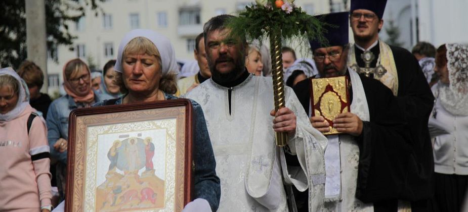 «Кто хорошо потрудился, тот хороший урожай собирает». В Серове отметили Преображение Господне