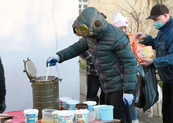 По воскресеньям в сосьвинском храме работает трапезная. "Покушать могут все - прихожане, малообеспеченные, нуждающиеся"