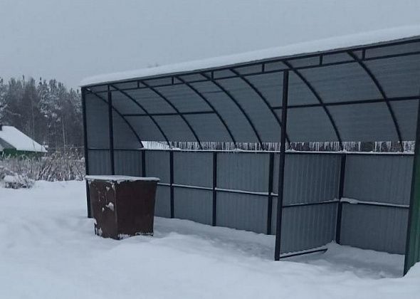 "Из-за одного бака столько головной боли". В Филькино на контейнерной площадке установили мусорный бак