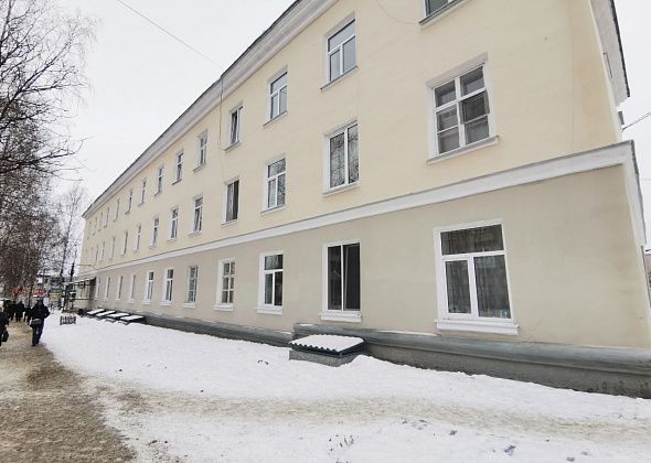 Серовчанина будут судить за проникновение в чужую квартиру при помощи молотка. Мужчина отрицает вину