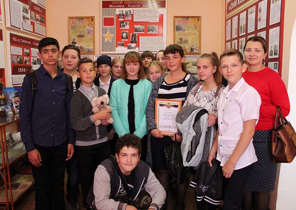 Серовской участнице конкурса "Полицейский Дядя Степа" вручили сертификат МВД России 